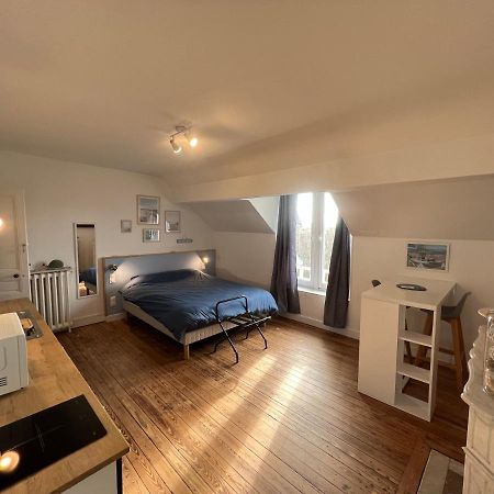 Le Manoir Des Lys Lägenhet Tilly-sur-Seulles Exteriör bild